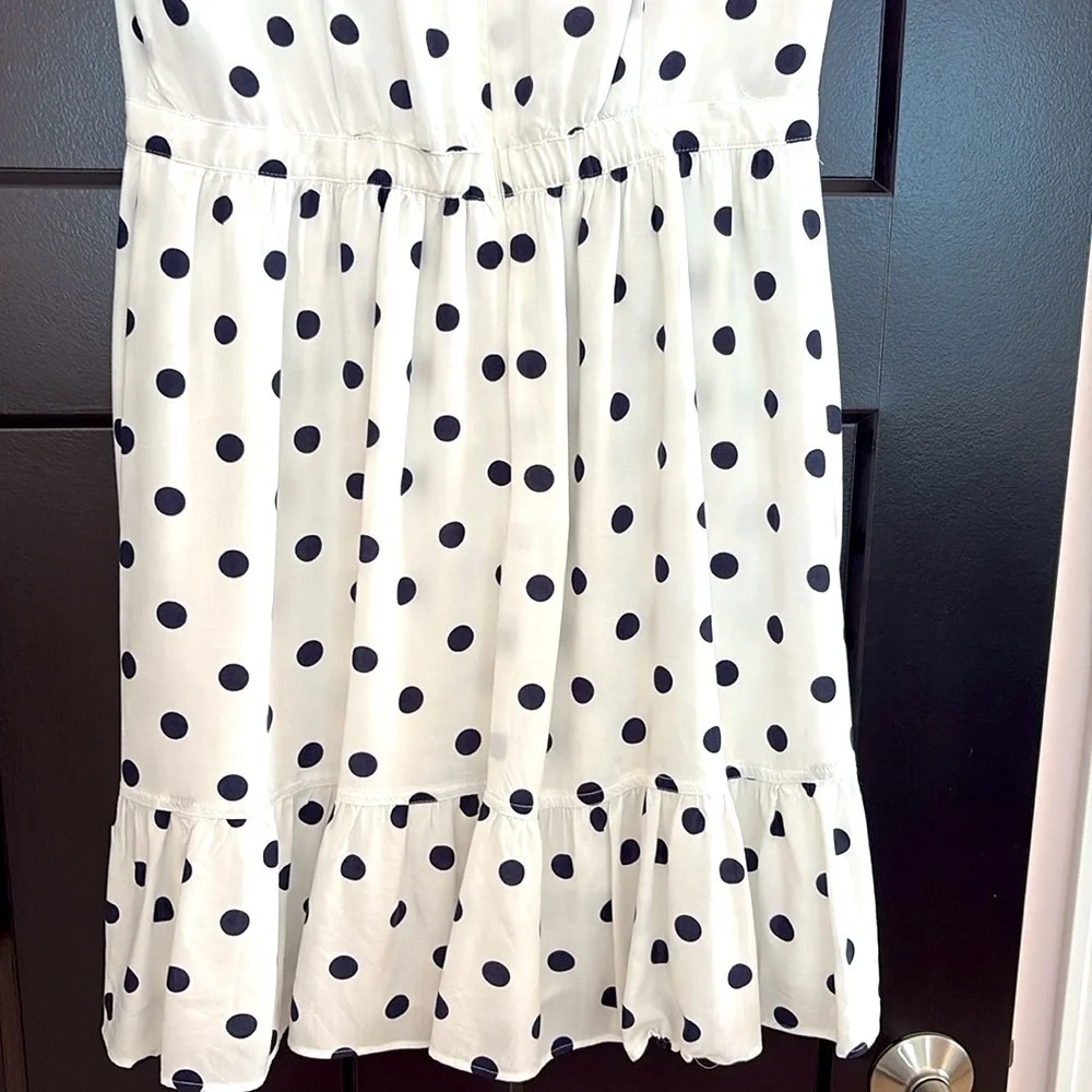 J. Crew White & Navy Polka Dot V-Neck, Front Cap Sleeve Ruffled,  Dress. Size 8